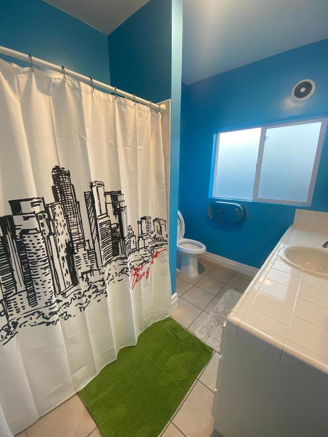 Small Private La Bedroom W Wifi - Private Fridge - Ac Near Usc - Exposition Park - Usc Memorial Coliseum - Banc Of California Bmo Stadium - Downtown Los Angeles Dtla - University Of Southern California Usc!!! Ngoại thất bức ảnh