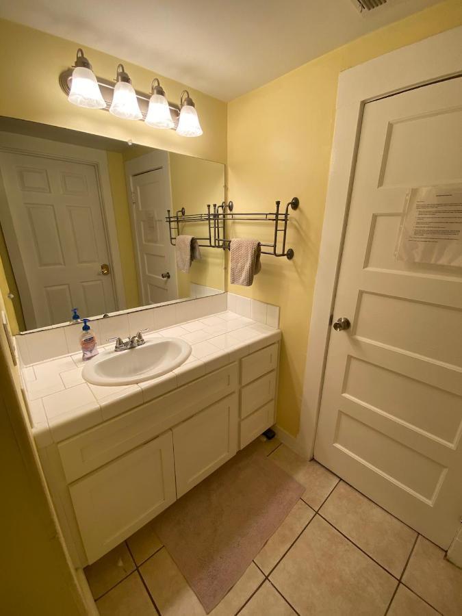 Small Private La Bedroom W Wifi - Private Fridge - Ac Near Usc - Exposition Park - Usc Memorial Coliseum - Banc Of California Bmo Stadium - Downtown Los Angeles Dtla - University Of Southern California Usc!!! Ngoại thất bức ảnh